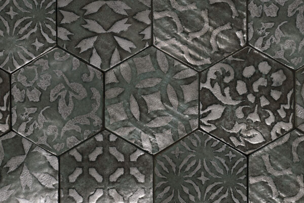 DECORI MISTI,
C 74 QUADRIFOGLIO
C 83 BONES
C 84 FRAME
C 93 TIPS
C 96 FLORA
E 59 CERCHIO
ESAGONO LATO 10 CM